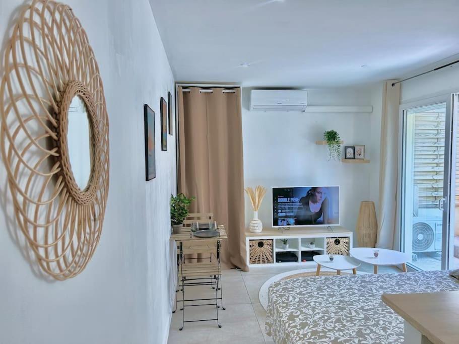 Studio Cosy Proche Plage, Parking Gratuit Juan-les-Pins Extérieur photo